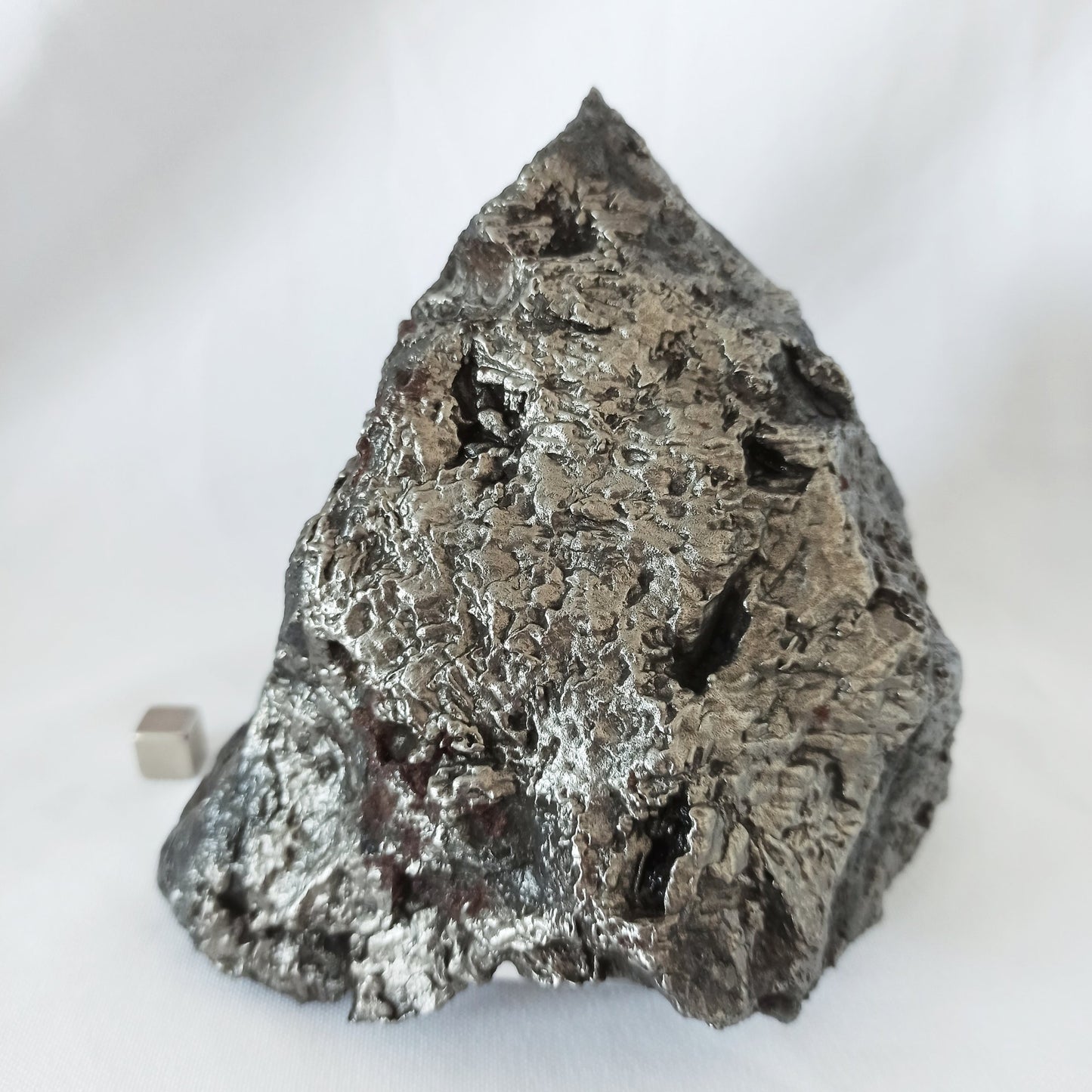 Meteorito metálico NANTAN (China, 1516) 3390 g. MUSEO.