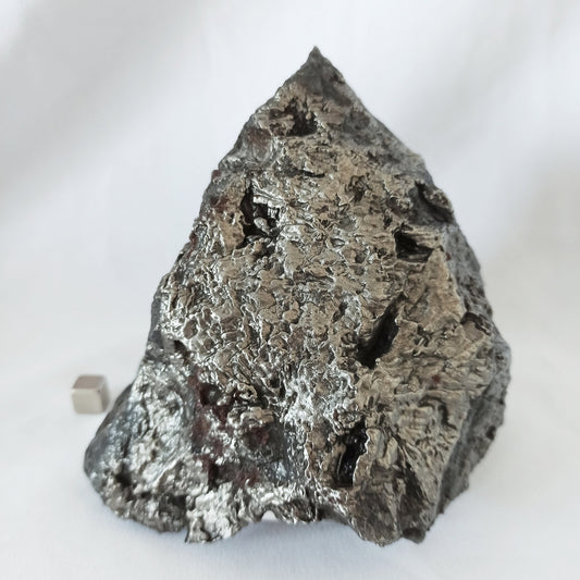 Metallic Meteorite NANTAN (China, 1516) 3390 g - MUSEUM QUALITY